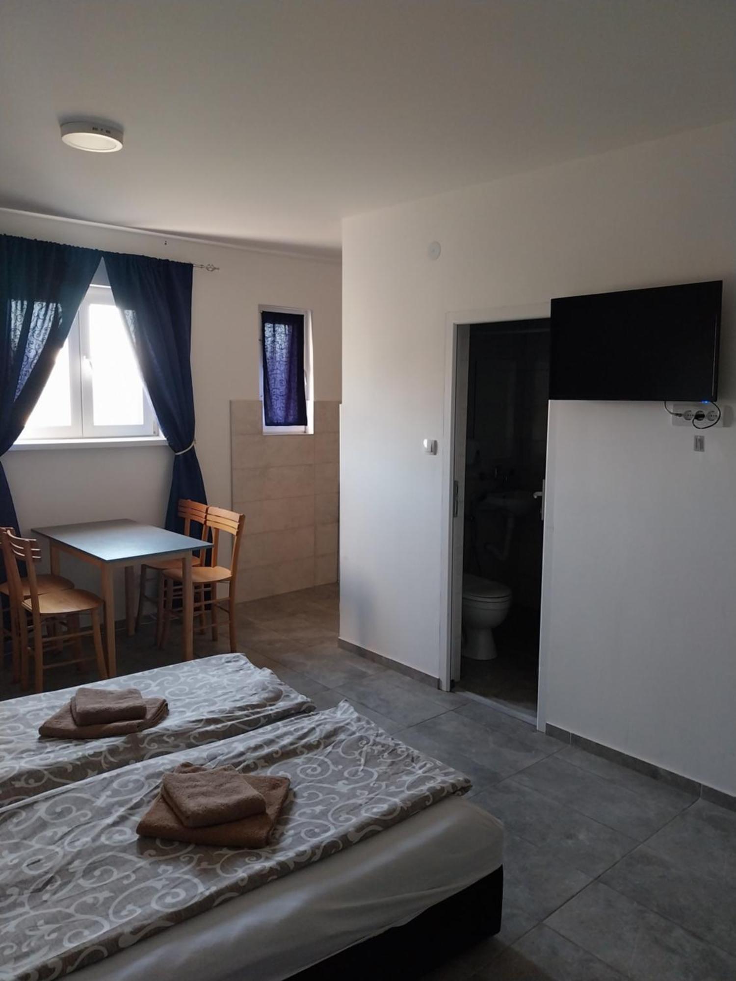 Libero Apartmani Surčin 外观 照片
