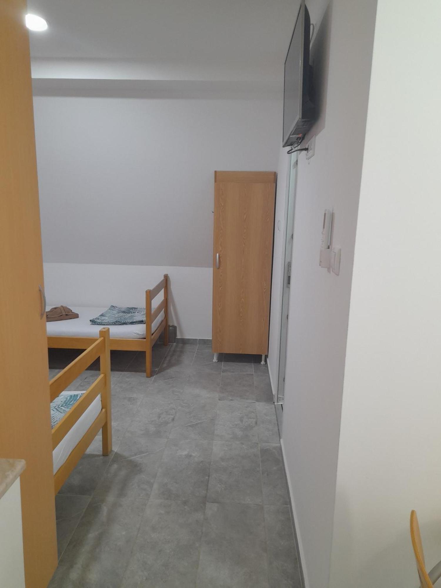 Libero Apartmani Surčin 外观 照片