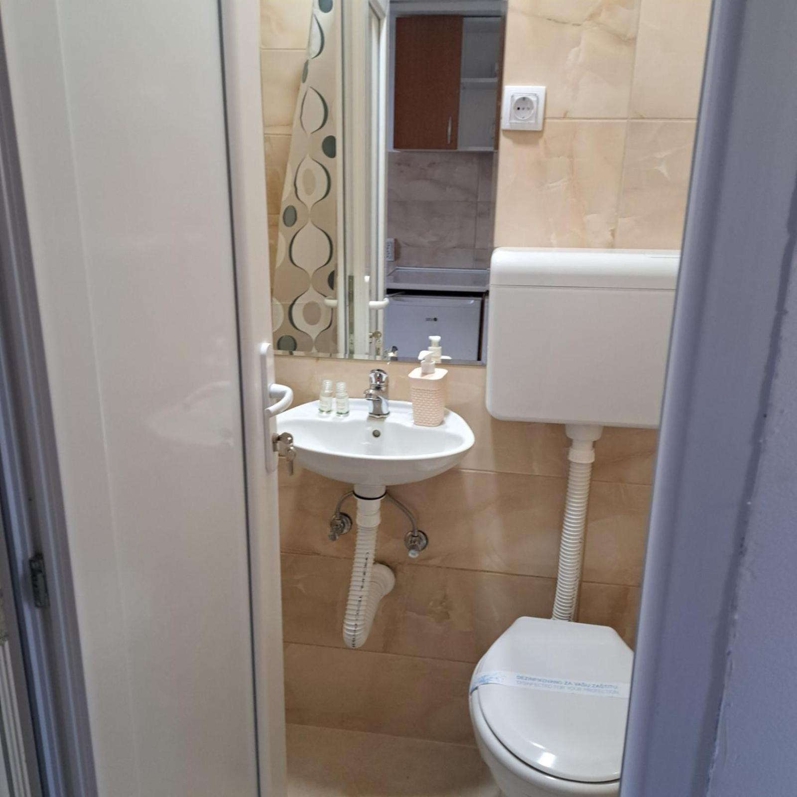 Libero Apartmani Surčin 客房 照片