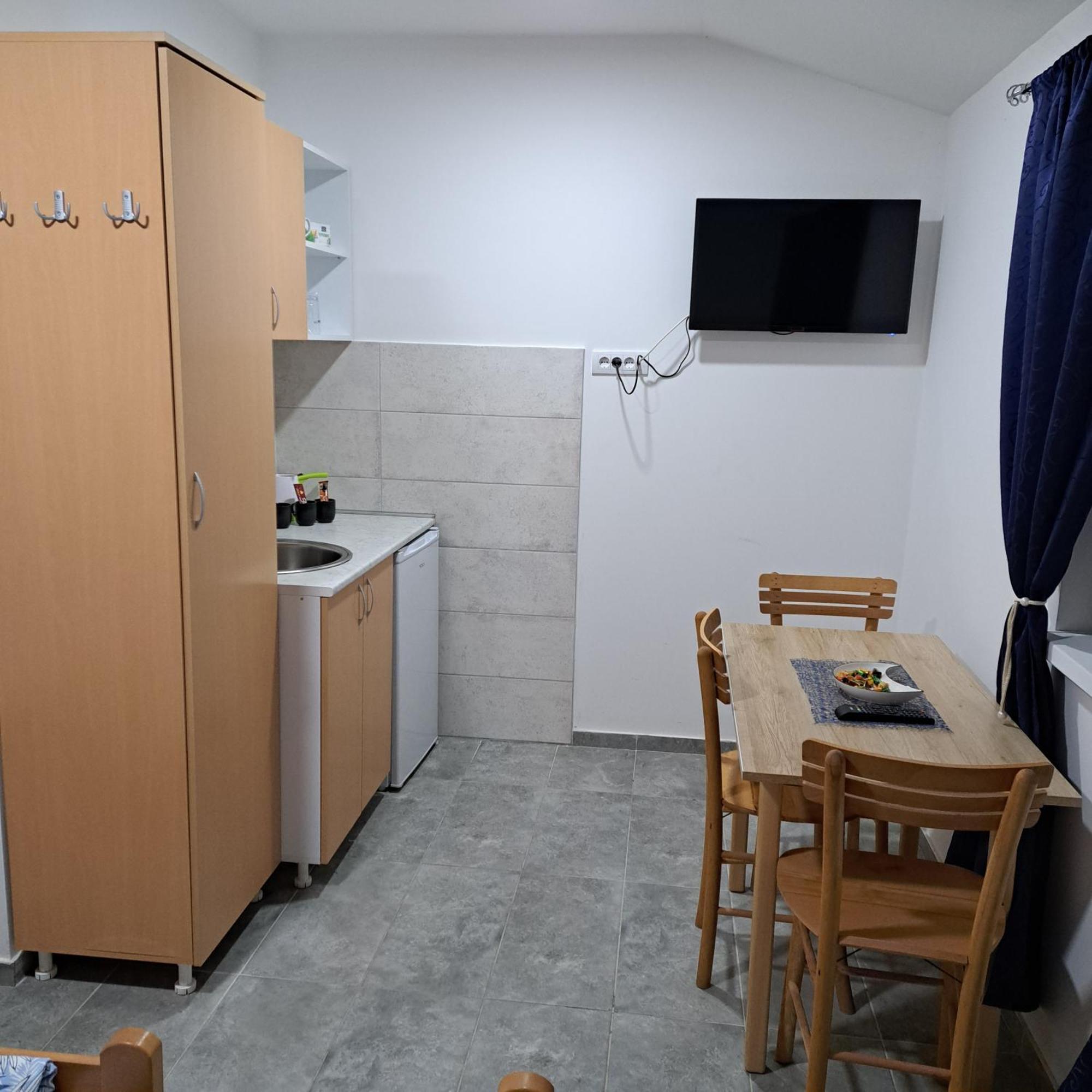 Libero Apartmani Surčin 外观 照片