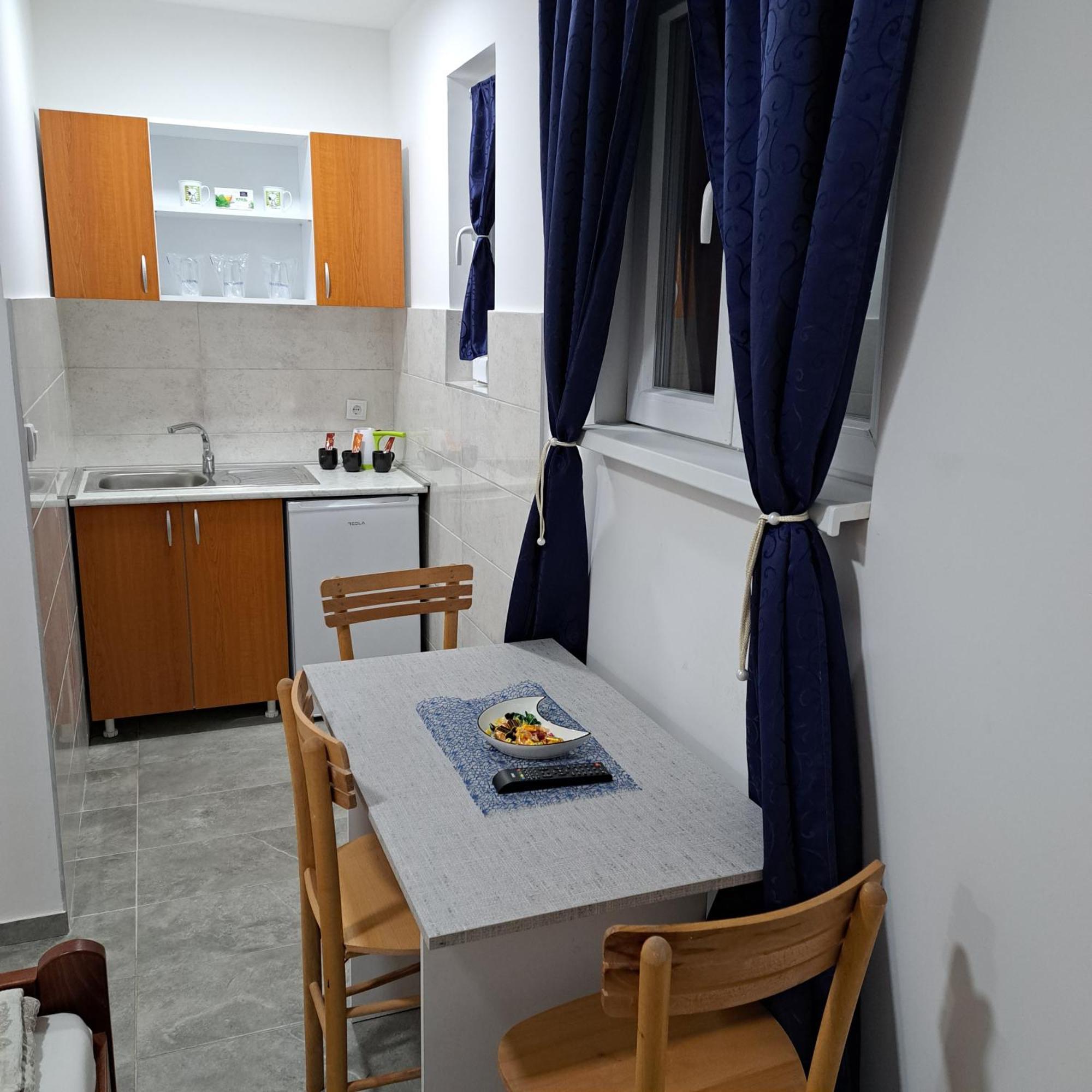 Libero Apartmani Surčin 外观 照片